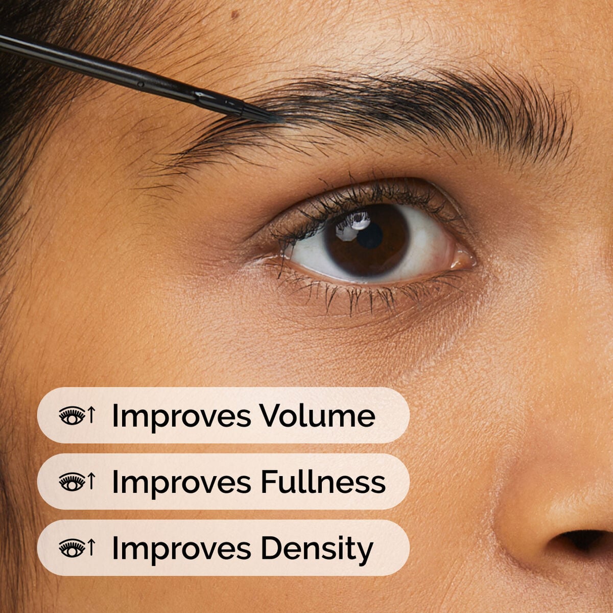 multi-peptide-lash-and-brow-serum-u7 ord-multi-peptide-lash-brow-model-application-with-benefits.jpg